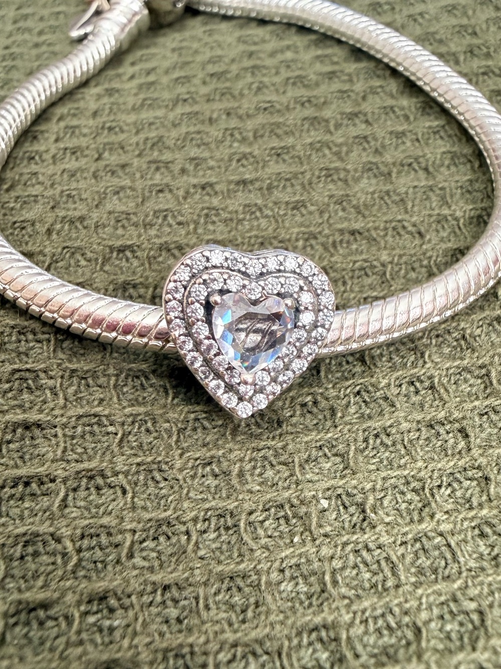 Pandora Sparkling Leveled Hearts Charm